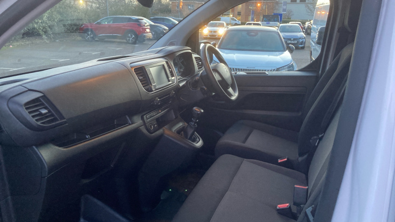 Citroen Dispatch M Diesel 1400 2.0 BlueHDi 145 Van Enterprise Edition